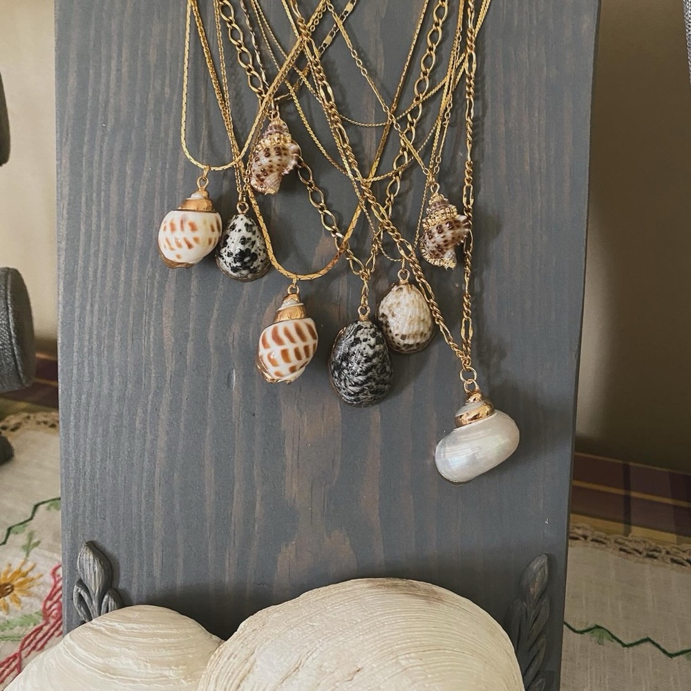 Seashells dipped in gold tone and added to an assortment of vintage chains by me - Picture 2 of 2